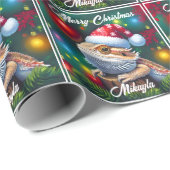 Niedlicher Bartdrache und Weihnachtsmannmütze Geschenkpapier (Rolleneckpunkt)