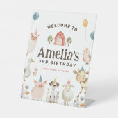 Niedlicher Bauernhof Geburtstag Begrüßungszeichen Sockelschild (Vorderseite)