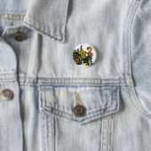Niedlicher Bauernjunge mit Vintage-Grüntraktor-Kun Button (Beispiel)
