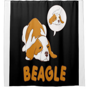 Niedlicher Beagle-Hund lügt Duschvorhang