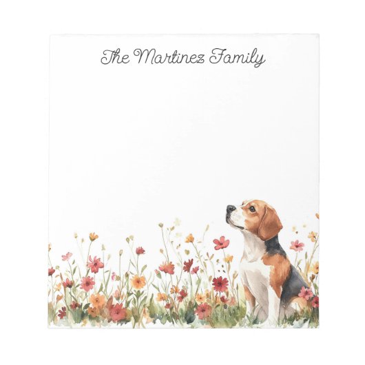 Niedlicher Beagle mit Wildblumen Personalisiert Notizblock (Vorderseite)