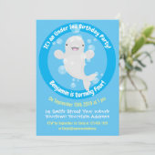 Niedlicher Beluga Wal personalisierter Cartoon Geb Einladung (Stehend Vorderseite)