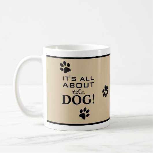Niedlicher, benutzerdefinierter schwarzer Paw Typo Kaffeetasse (Links)