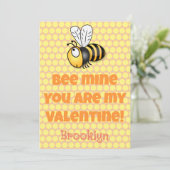 Niedlicher Bienenminen-Cartoon Feiertagskarte (Stehend Vorderseite)