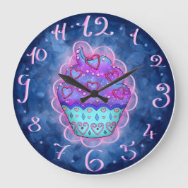 Niedlicher blau/rosa Cupcake mit rosa Herzchen Große Wanduhr