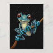 Niedlicher Blaubaumfrosch auf einer Zweigstelle mi Postkarte (Vorderseite)
