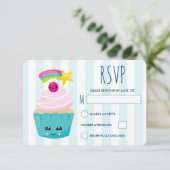 Niedlicher Blauer Cupcake mit Kawaii Face Geburtst RSVP Karte (Stehend Vorderseite)