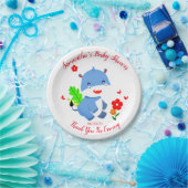 Niedlicher blauer Elefant mit Kinderdusche mit rot Pappteller (Party)