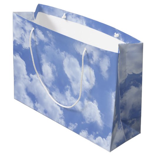 Niedlicher blauer Himmel mit Herz-Shaped Cloud frö Große Geschenktüte (Rückseite Schrägansicht)