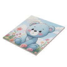 Niedlicher blauer Teddybär im Garten