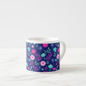 Niedlicher Blumenhintergrund Espressotasse (Vorderseite Rechts)