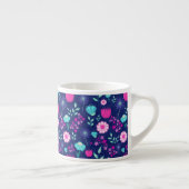 Niedlicher Blumenhintergrund Espressotasse (Rechts)