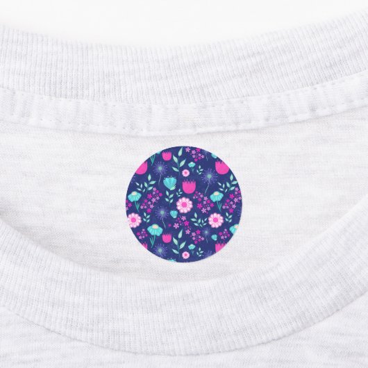 Niedlicher Blumenhintergrund Etiketten (Befestigt)