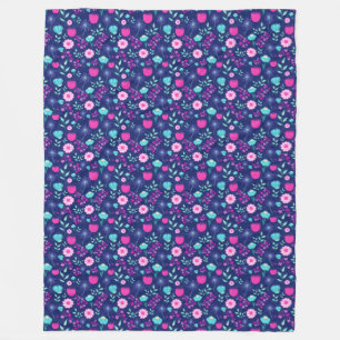 Niedlicher Blumenhintergrund Fleecedecke