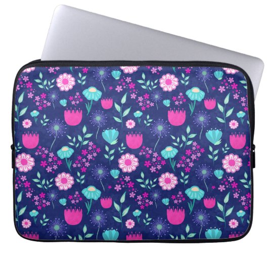 Niedlicher Blumenhintergrund Laptopschutzhülle (Vorderseite)