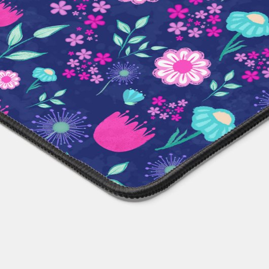 Niedlicher Blumenhintergrund Schreibtischunterlage (Ecke)