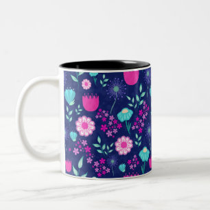 Niedlicher Blumenhintergrund Zweifarbige Tasse