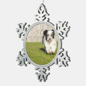 Niedlicher Bobtail Schäferhund Schneeflocken Zinn-Ornament (Rechts)