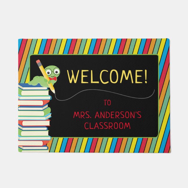 Niedlicher Bookworm | Farbenfrohe Streifen Lehrer Fußmatte (Vorderseite)