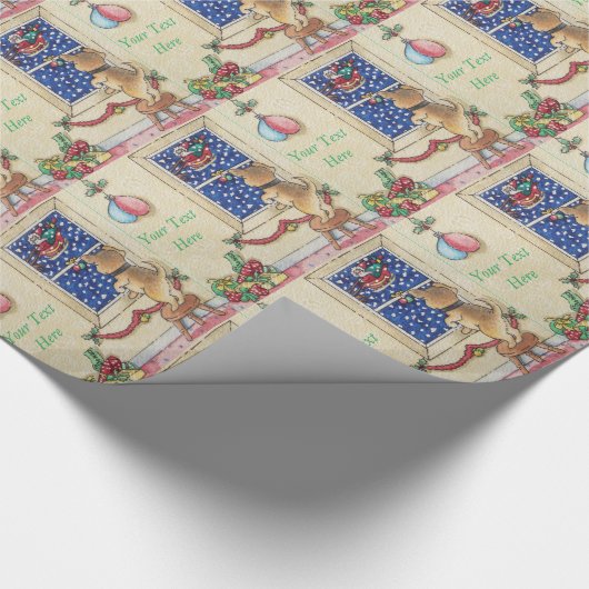 niedlicher brauner Welpe, der Santa-Schlitten im S Geschenkpapier (Ecke)
