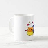 Niedlicher Bunny Hugging Candy Corn Kaffeetasse (Vorderseite Links)