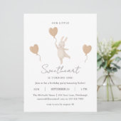 Niedlicher Bunny Unser kleiner Süße dreht sich um (Stehend Vorderseite)