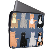 Niedlicher Cartoon Cat Types Muster für Begleiter Laptopschutzhülle (Vorne Rechts)