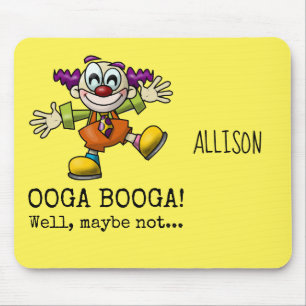 Niedlicher Cartoon Clown Suche nach Hug & Individu Mousepad