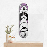 Niedlicher Cartoon Dog Minimalistische Pet Design Skateboard<br><div class="desc">Mit diesem bezaubernden Hundeschema Skateboard Deck können Sie Ihren Skaten etwas Spielfreude verleihen! Mit drei gestapelten Hunden im Cartoon-Stil in einem kühnen Schwarz-Weiß-Design vor einem hellen Hintergrund ist dieses Brett perfekt für Hundefreunde, Haustierzüchter und Skater, die eine moderne Ästhetik schätzen. Dieses hochwertige Skateboarddeck ist für Aufführungen und Ausstellungen konzipiert und...</div>