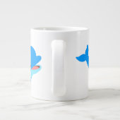 Niedlicher Cartoon Dolphin Jumbo-Tasse (Rückseite)