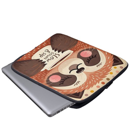 Niedlicher Cartoon-Faultier mit übertrieben schläf Laptopschutzhülle (Vorne Knopf)