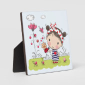 Niedlicher Cartoon Girl mit Ladybug in Garden Scen Fotoplatte (Vorderseite)