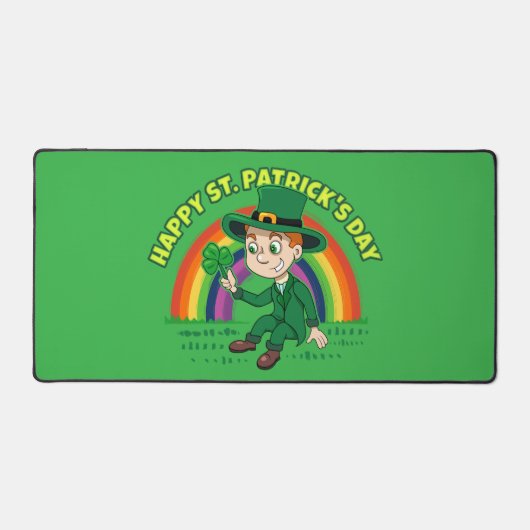 Niedlicher Cartoon-Kobold mit Kleeblatt und Regenb Schreibtischunterlage (Vorderseite)