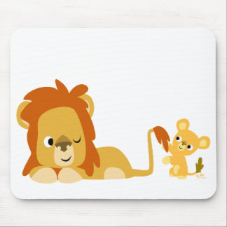 Niedlicher Cartoon Löwe Vater und Cub Mousepad