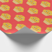 Niedlicher Cartoon-Maisfäule auf rotem Umschlagpap Geschenkpapier (Ecke)