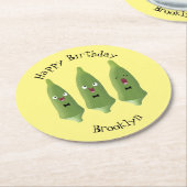 Niedlicher Cartoon mit Okra Runder Pappuntersetzer (Angewinkelt)