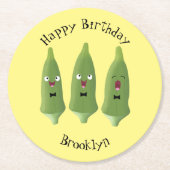 Niedlicher Cartoon mit Okra Runder Pappuntersetzer (Vorderseite)