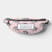 Niedlicher Cartoon Opossum-Muster Name Rosa Bauchtasche (Ablage )