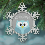 Niedlicher Cartoon Owl - Blauer und Grauer Individ Schneeflocken Zinn-Ornament<br><div class="desc">Eine moderne und einfache Eule mit trendigen Farben. Sie können einen Namen,  ein Monogramm oder einen anderen benutzerdefinierten Text hinzufügen. Wenn Sie die Kunst verschieben möchten,  klicken Sie auf die Schaltfläche Anpassen,  um Änderungen vorzunehmen.</div>