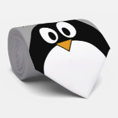 Niedlicher Cartoon Penguin mit grauem Hintergrund Krawatte (Gerollt)