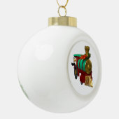 Niedlicher Cartoon Pinguin und Weihnachtszug Keramik Kugel-Ornament (Links)