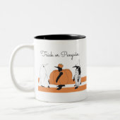 Niedlicher Cartoon Pumpkin Penguin Funny Halloween Zweifarbige Tasse (Links)