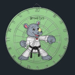 Niedlicher Cartoon Rhino kung fu Cartoon Dartscheibe<br><div class="desc">Dieser niedliche Nashorn ist ein Kung Fu Meister! Gezeichnet in lustigen Cartoon Stil.</div>