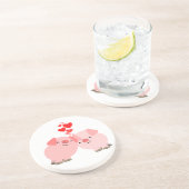 Niedlicher Cartoon Schweine im Untersetzer Liebe (Seite)