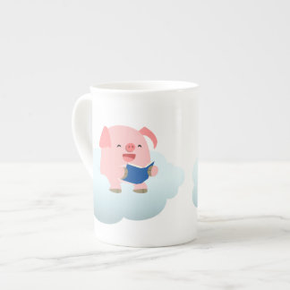 Niedlicher Cartoon-Schweineführer auf der Tasse de