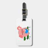 Niedlicher Cartoon Schweinezubereitung auf dem Gep Gepäckanhänger (Vorderseite vertikal)