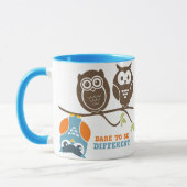 Niedlicher Cartoon wagen es, eine andere Tasse zu (Links)