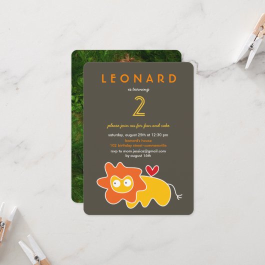 Niedlicher Cartoon Yellow Lion Kinder Foto Geburts Einladung (Vorderseite/Rückseite Beispiel)