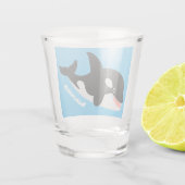 Niedlicher Cartoon zur Illustration von Wal Schnapsglas (Rückseite)