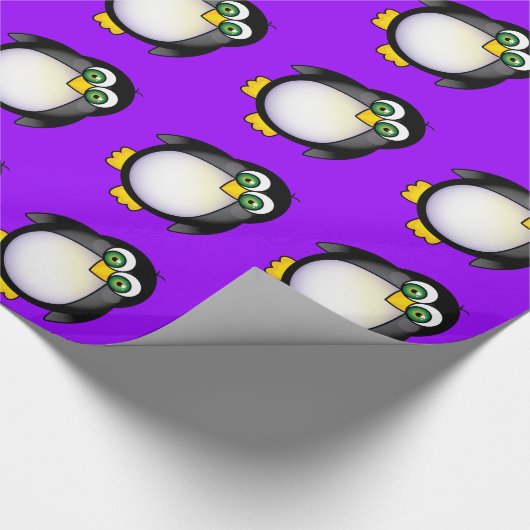 Niedlicher CartoonPenguin Geschenkpapier (Ecke)